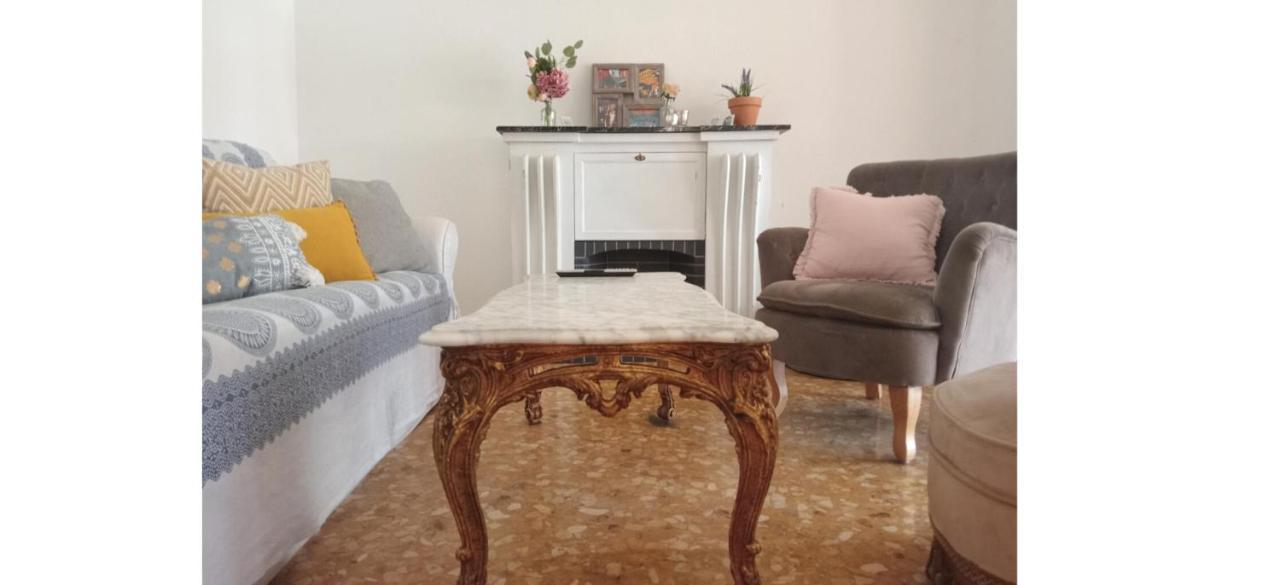 City Center Homestay 瓦伦西亚 外观 照片